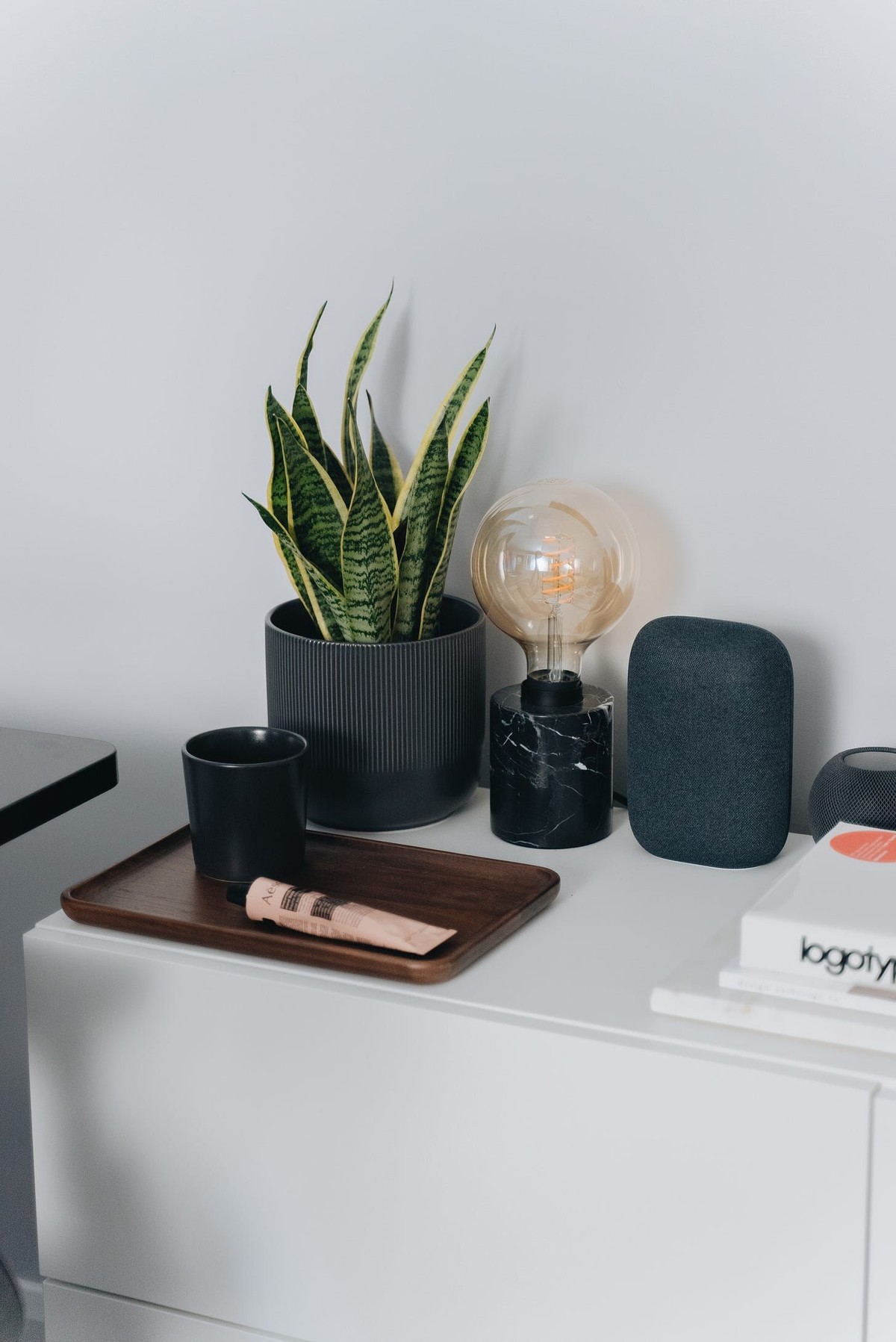 Oliur's workspace — photo 5
