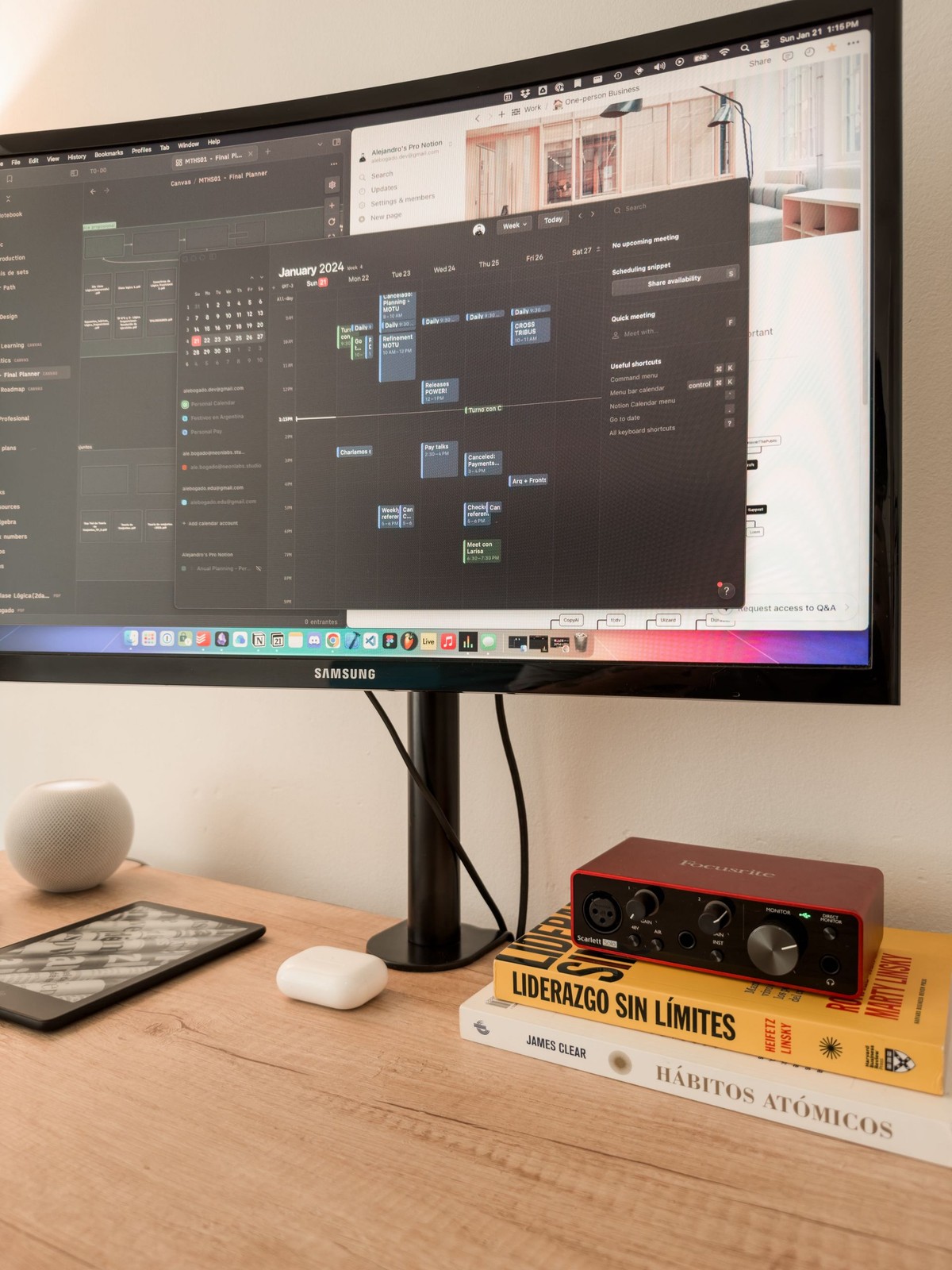 Ale Bogado's workspace — photo 4