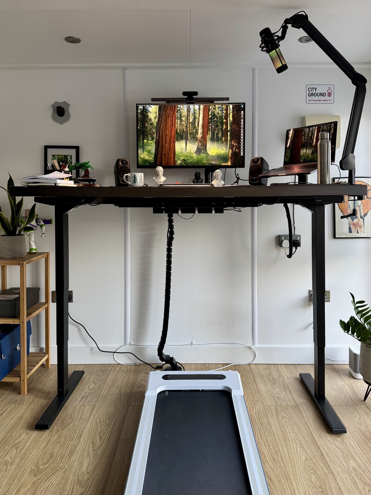 Güney Kayım's workspace — photo 5