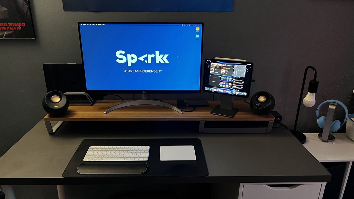 Aaron Bielert's workspace — photo 2