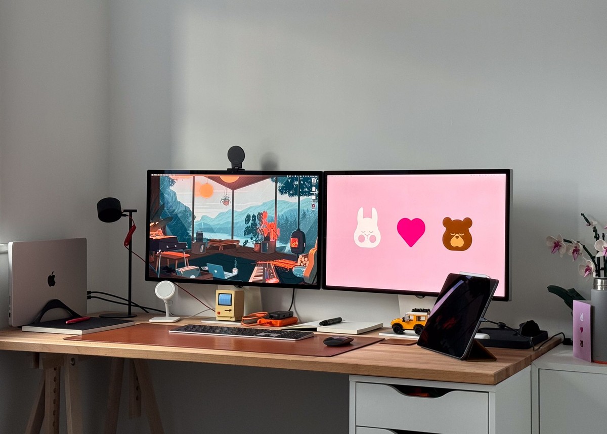 Matthew Suff's workspace — photo 3