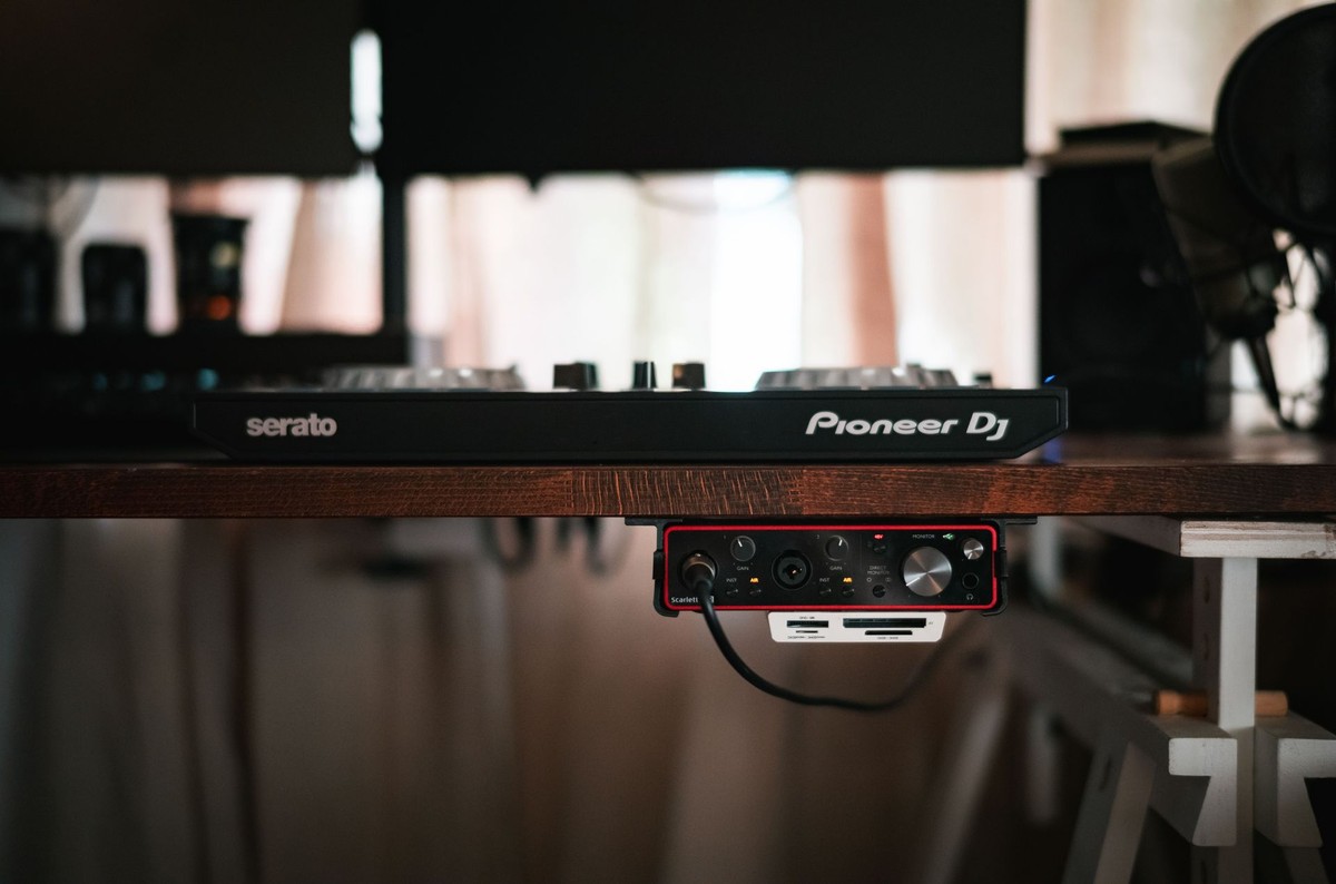 Matt Fitzgerald's workspace — photo 6