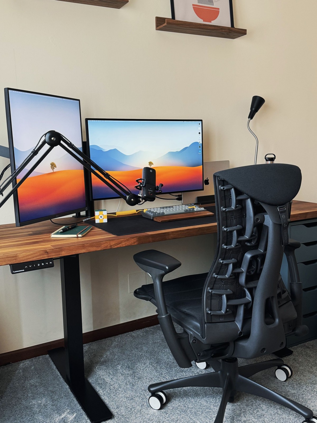 Juanjo Valiño's workspace — photo 3