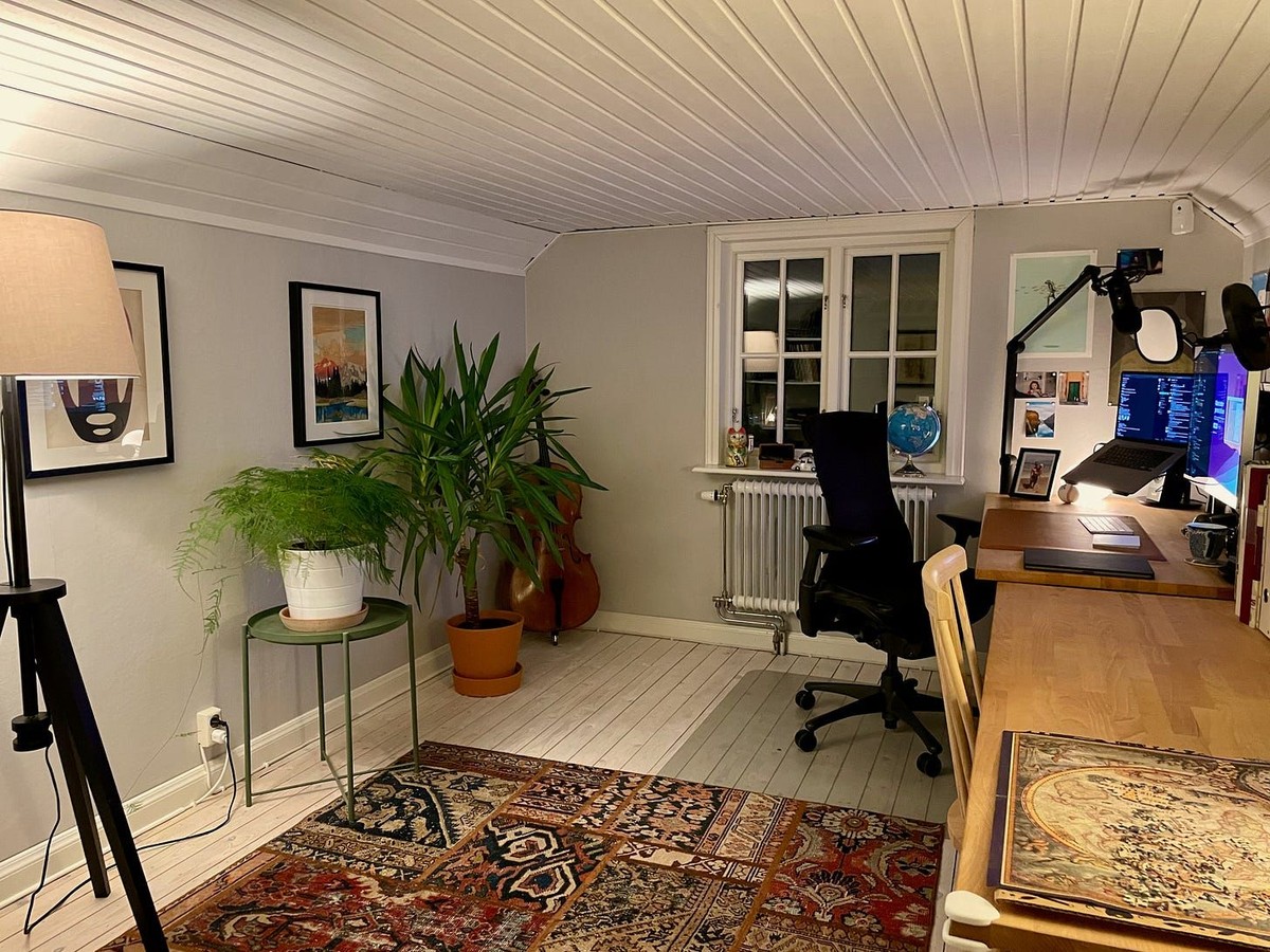 Hakim El Hattab's workspace — photo 2