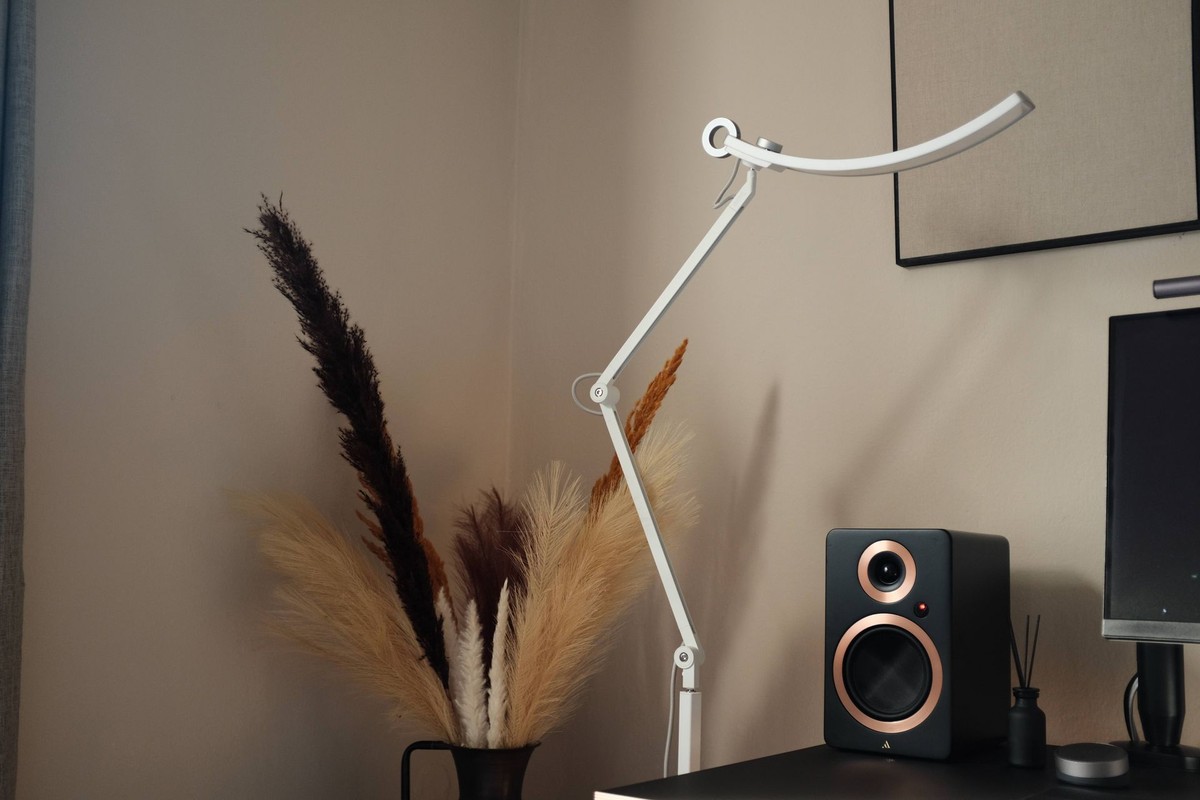 Mateus Almeida's workspace — photo 6