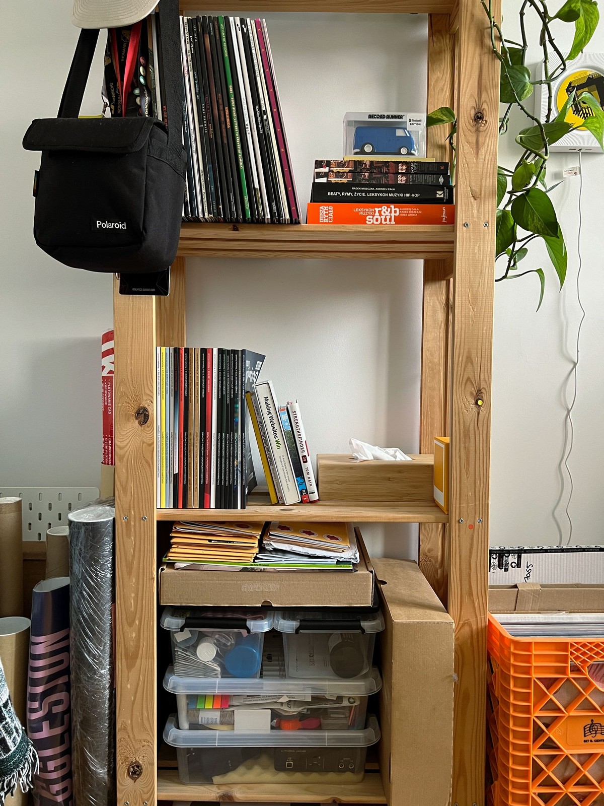 Kamil Poturalski's workspace — photo 7
