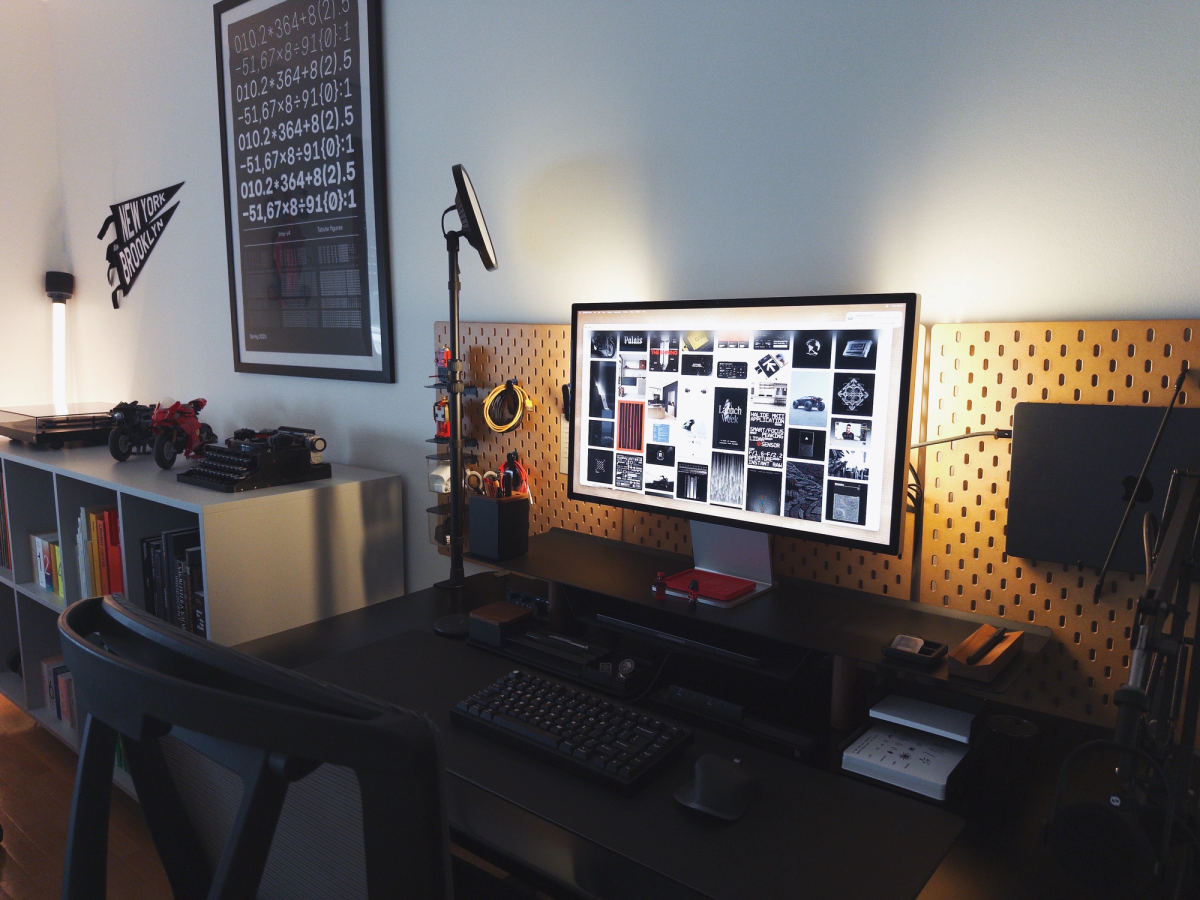 Yann-Edern Gillet's workspace — photo 2
