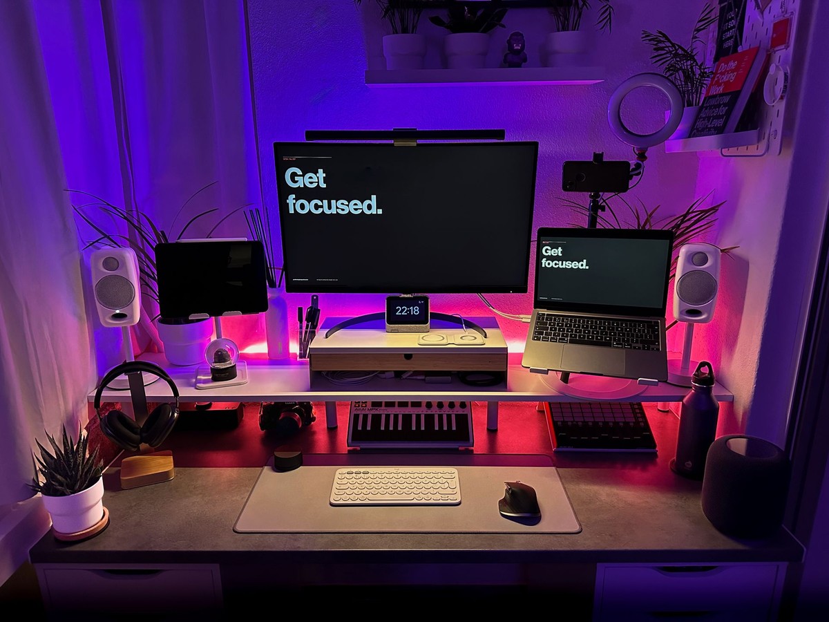 Alex Napier Holland's workspace — photo 7