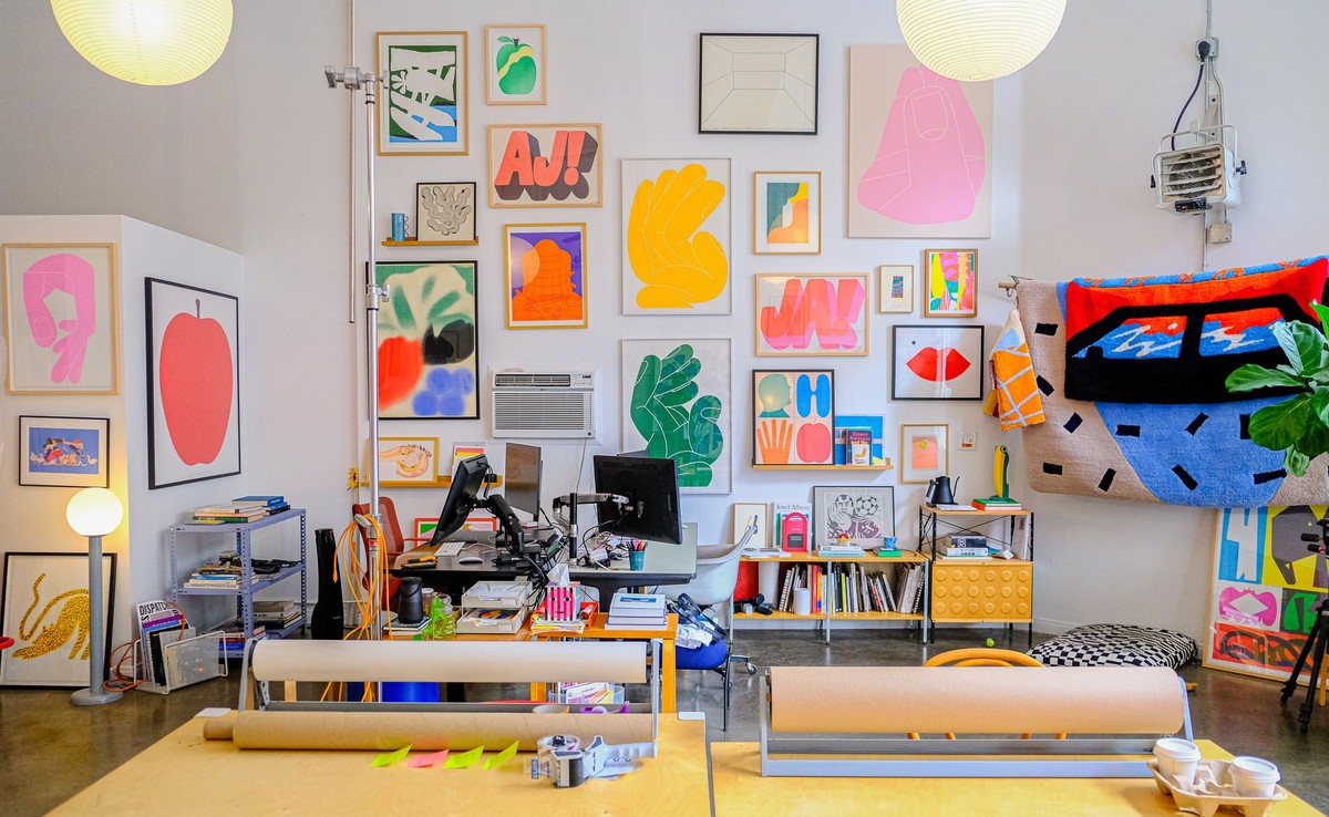 Sebastian Curi's workspace — photo 2