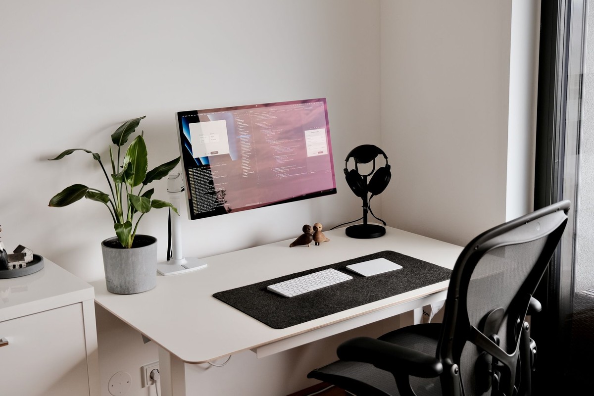 Alexander Sandberg's workspace — photo 3