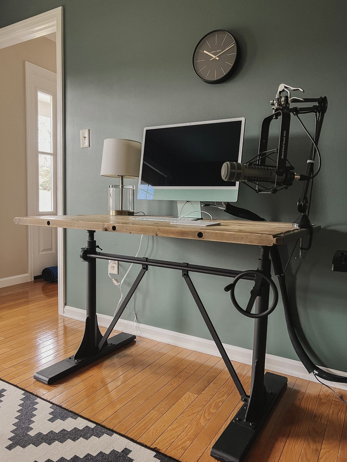 Jack Zerby's workspace — photo 2