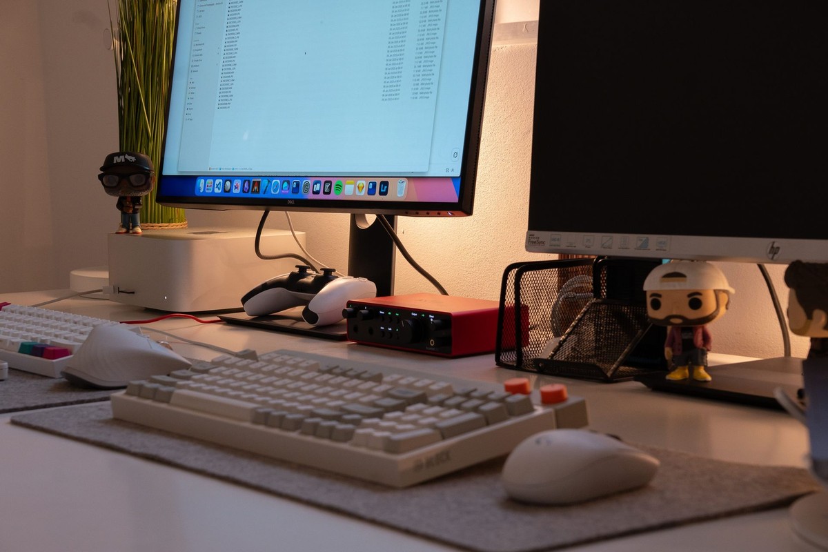 Alexandre Juca's workspace — photo 2