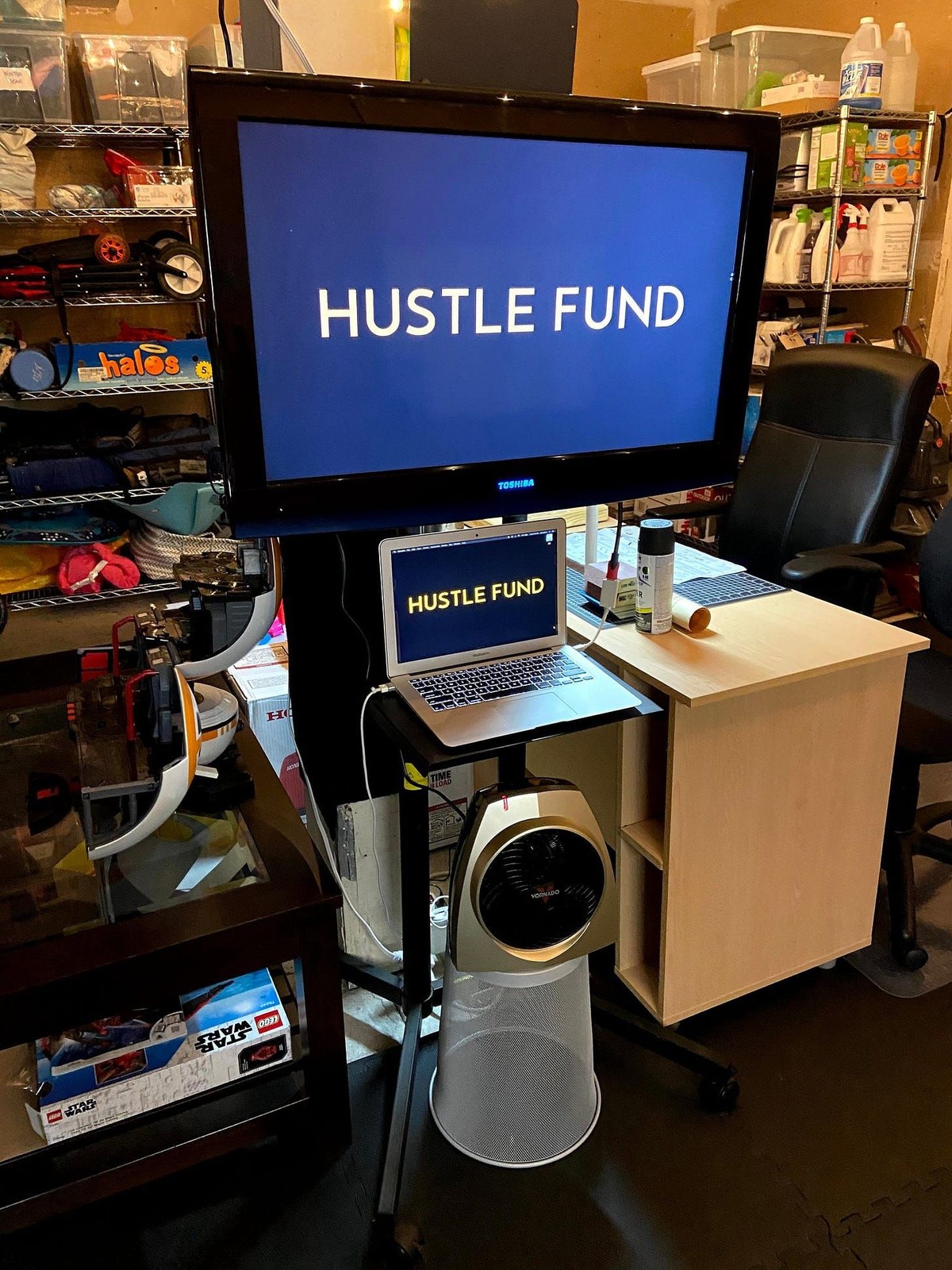 Eric Bahn's workspace — photo 5