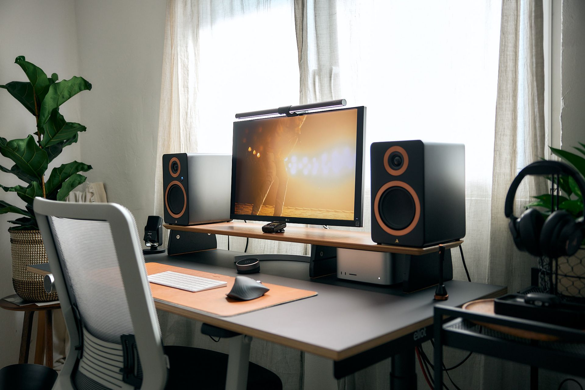 Mateus Almeida's workspace