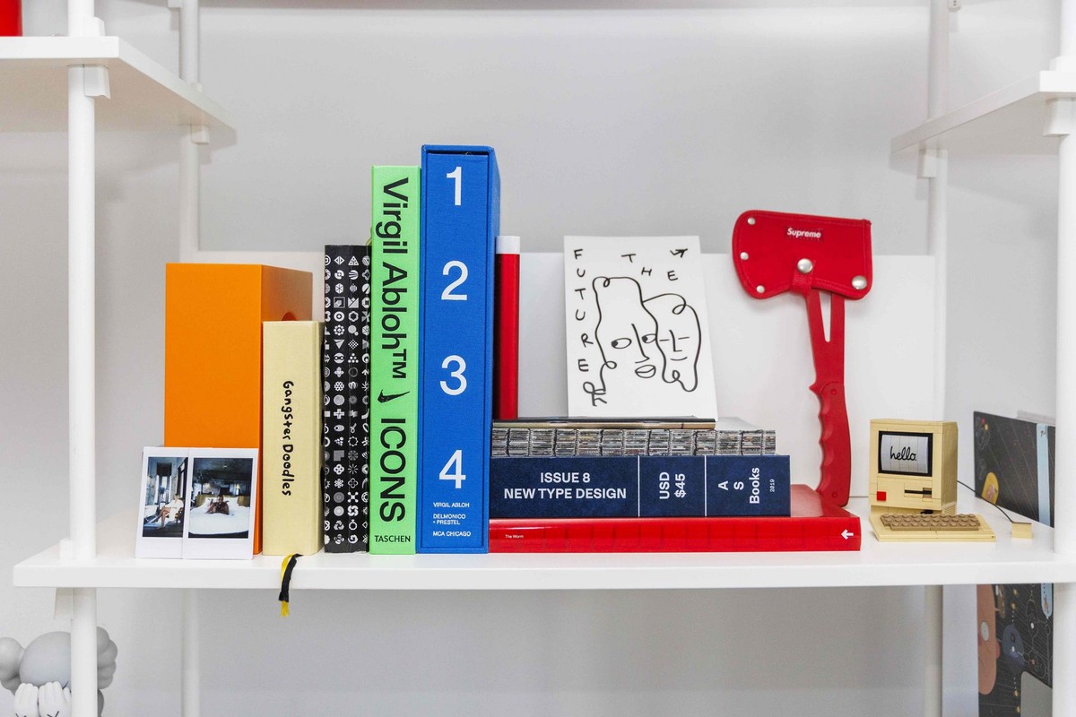 Dinesh Dave's workspace — photo 6