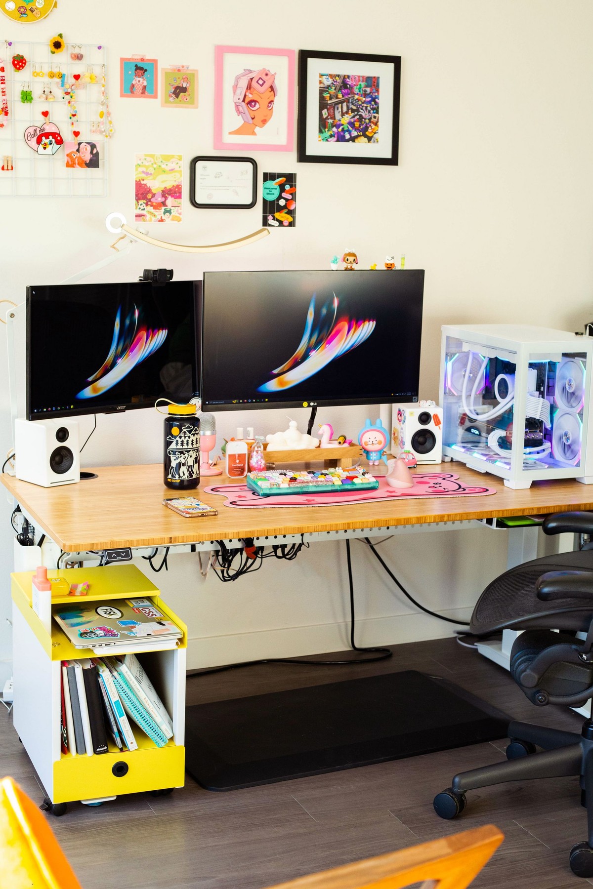 Nicole Garcia's workspace — photo 2