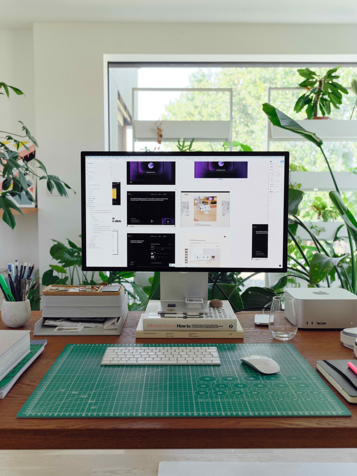 Luboš Volkov's workspace — photo 2
