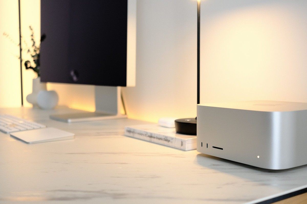 Thiago Costa's workspace — photo 2