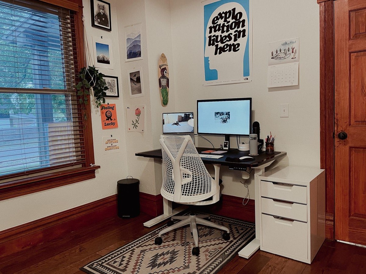 Daina Lightfoot's workspace