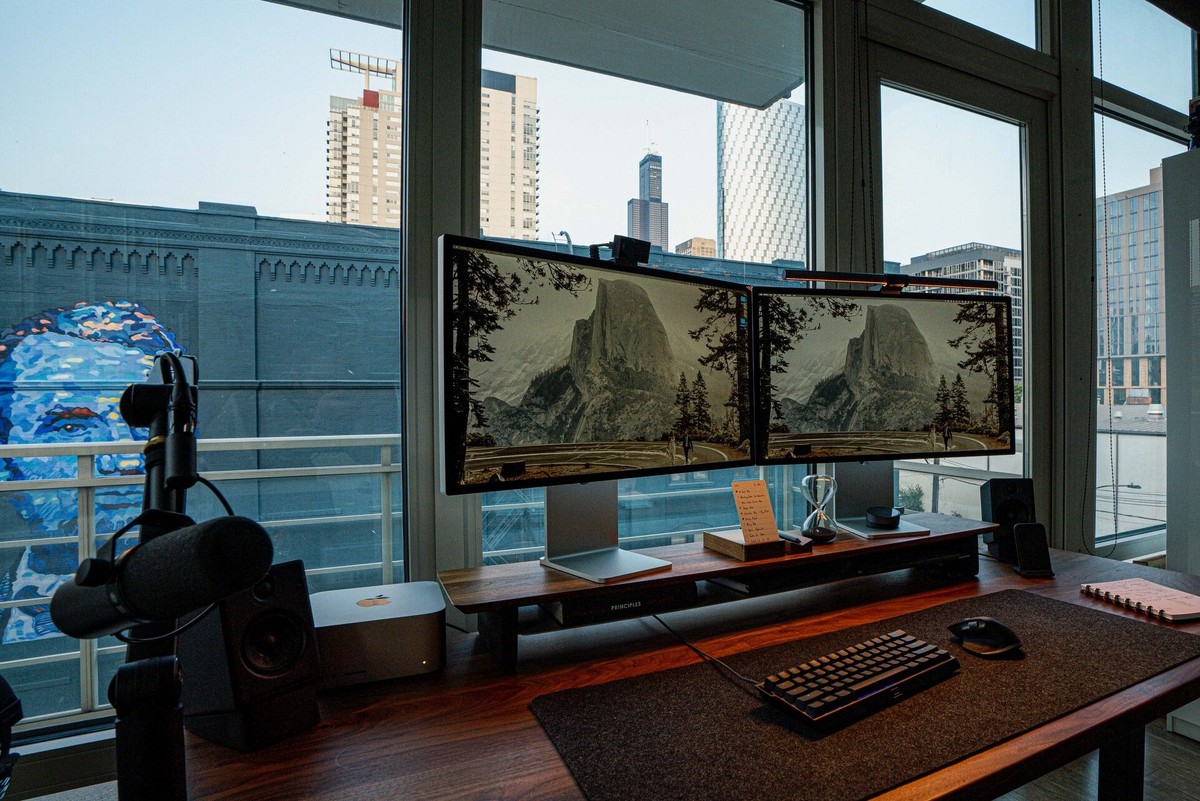 Hunter Hammonds's workspace — photo 3