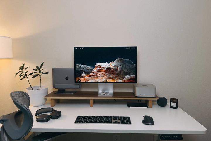 Thomas Williams’s workspace