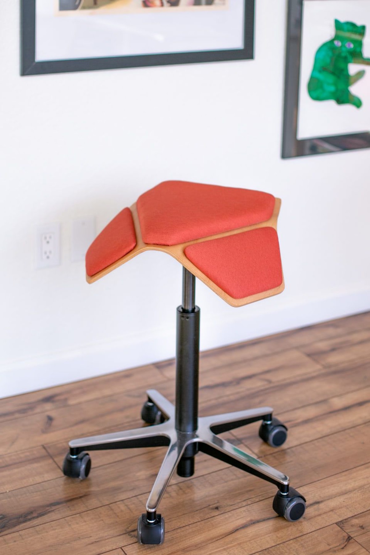 Christine Maggi's workspace — photo 8