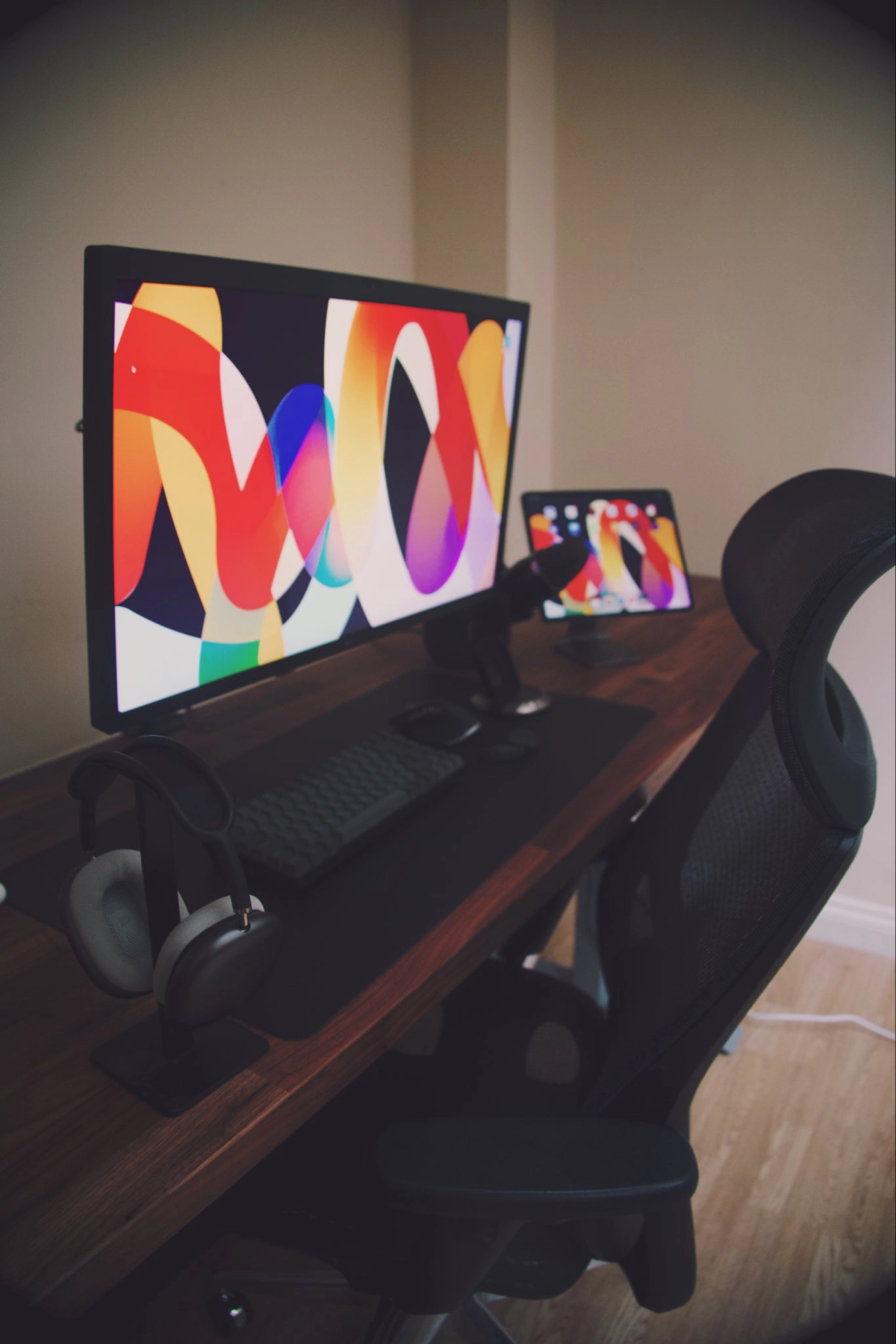 Kyler Phillips's workspace — photo 2
