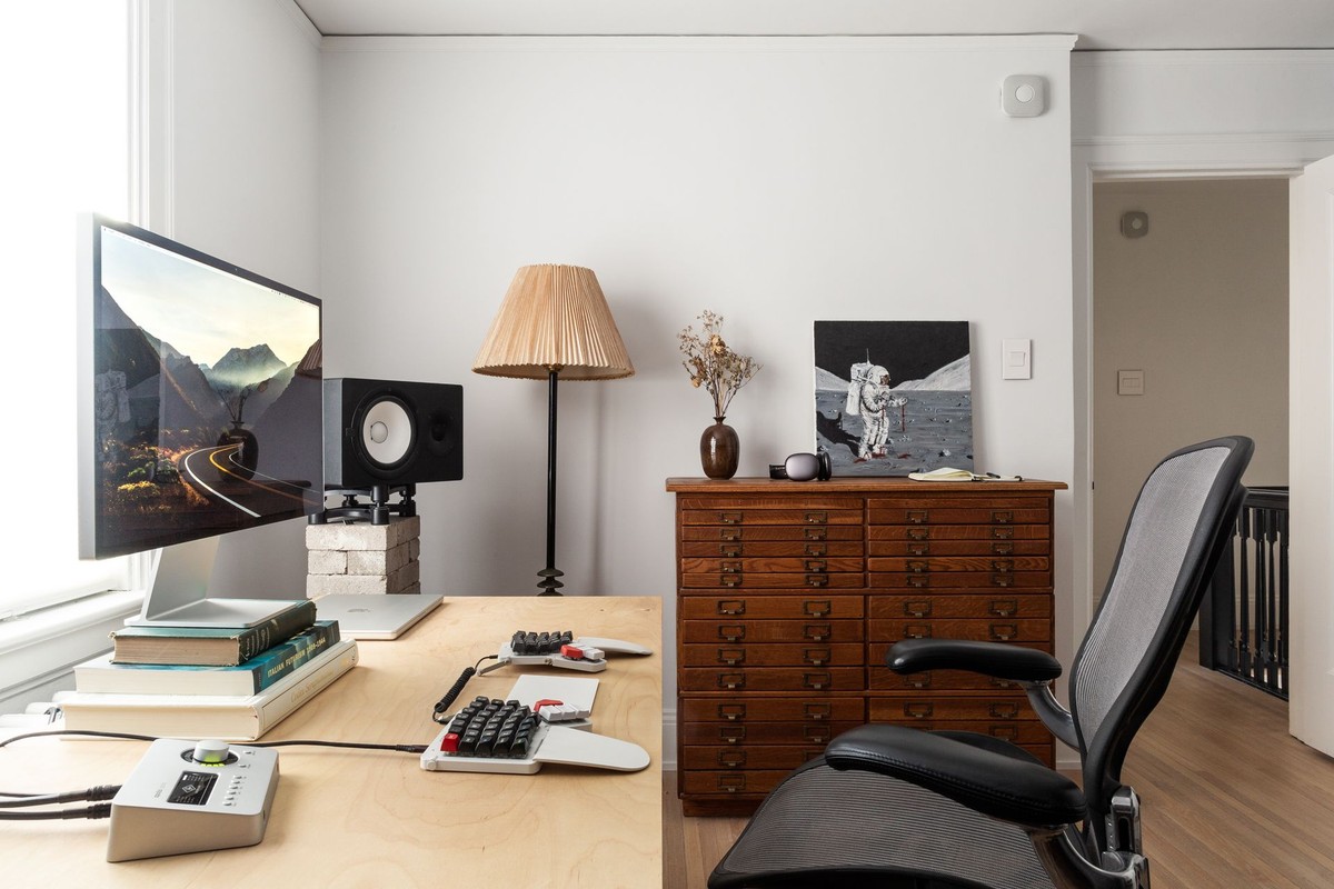 Brad Cerasani's workspace — photo 2