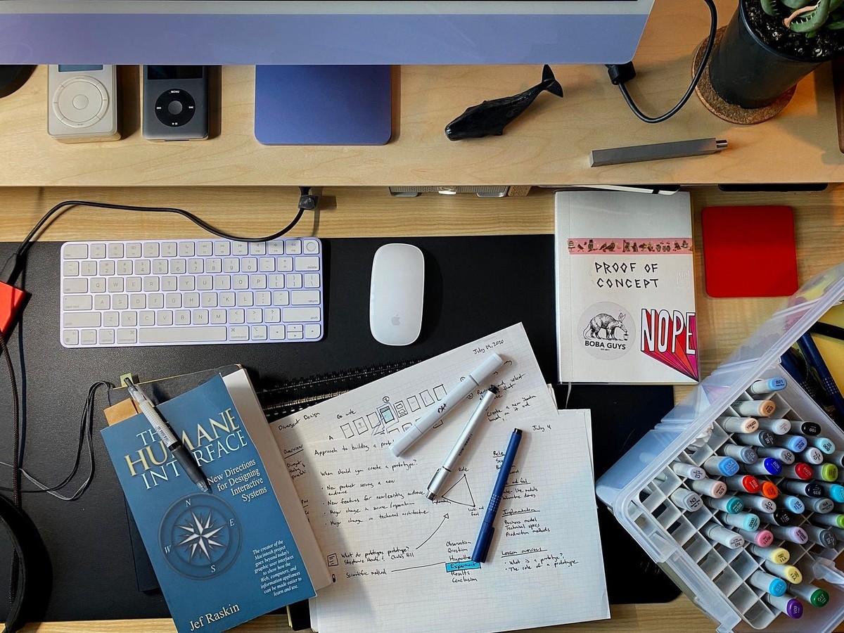 David Hoang's workspace — photo 3