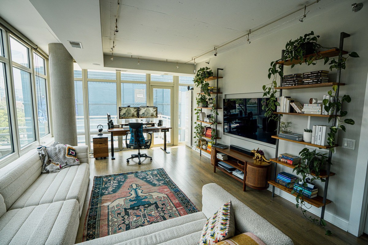 Hunter Hammonds's workspace — photo 2