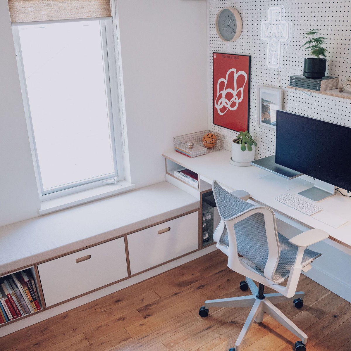 Ben Powell's workspace — photo 2