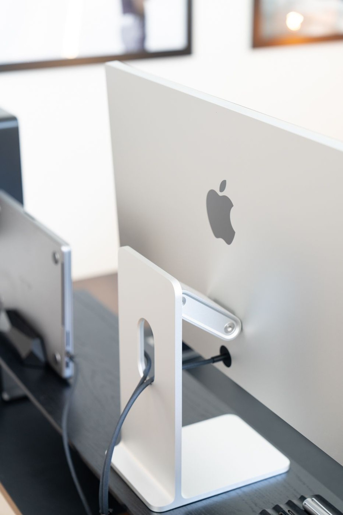 Kirk Mihelakos's workspace — photo 12