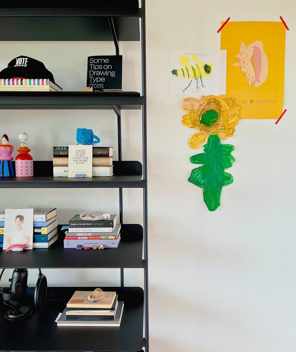 Allan Grinshtein's workspace — photo 5