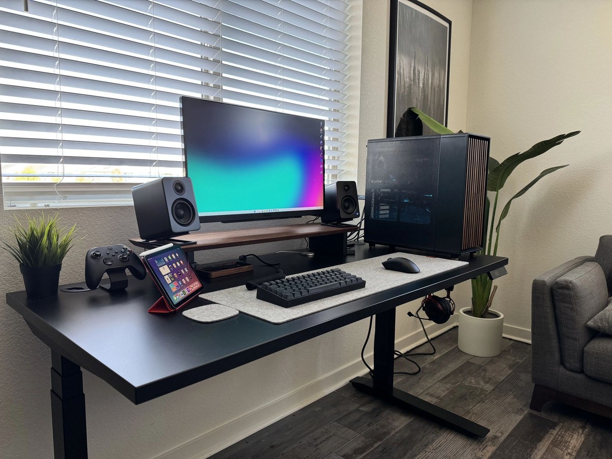 Connor Murphy's workspace — photo 4