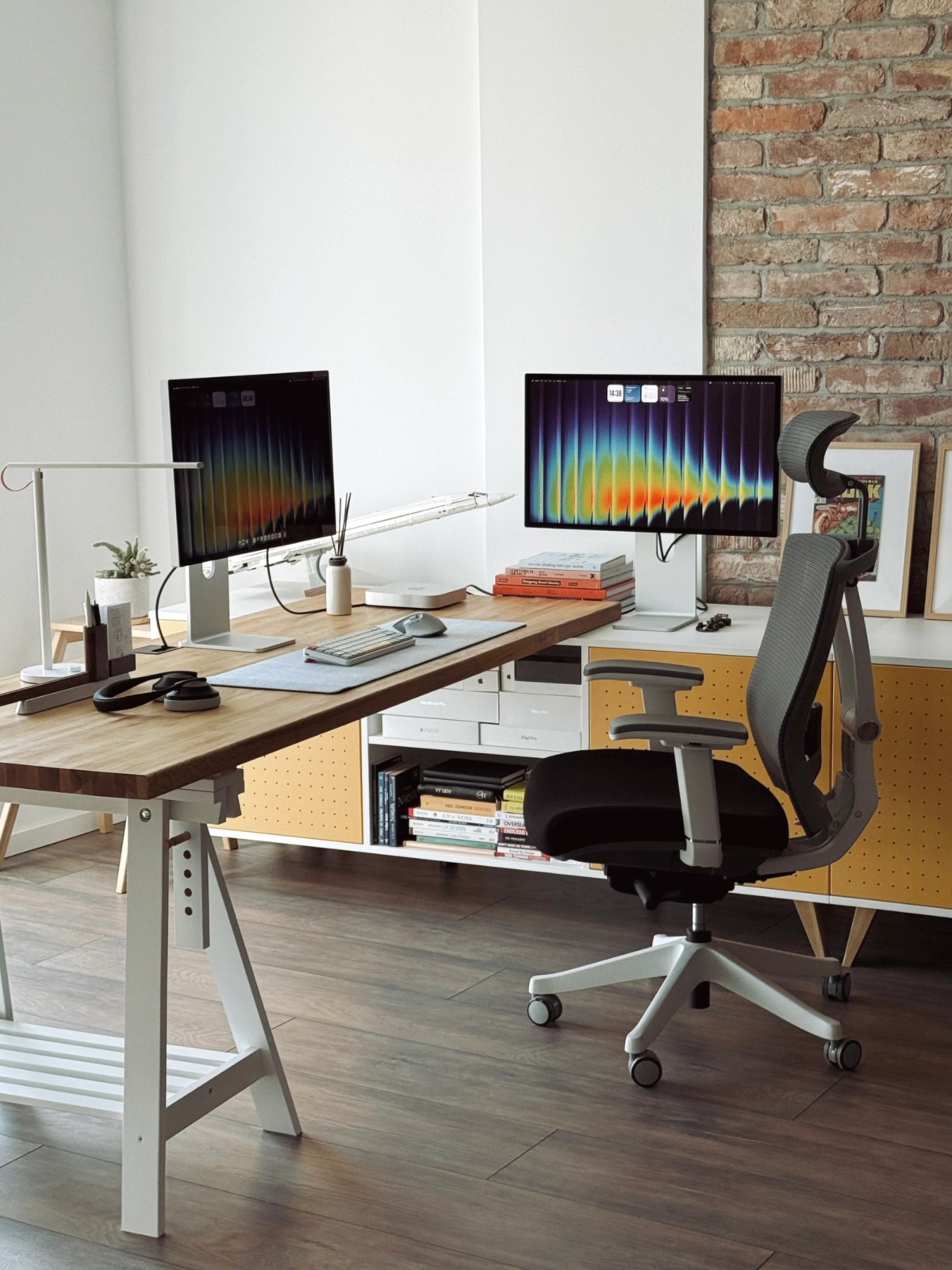 Darius Dan's workspace — photo 3