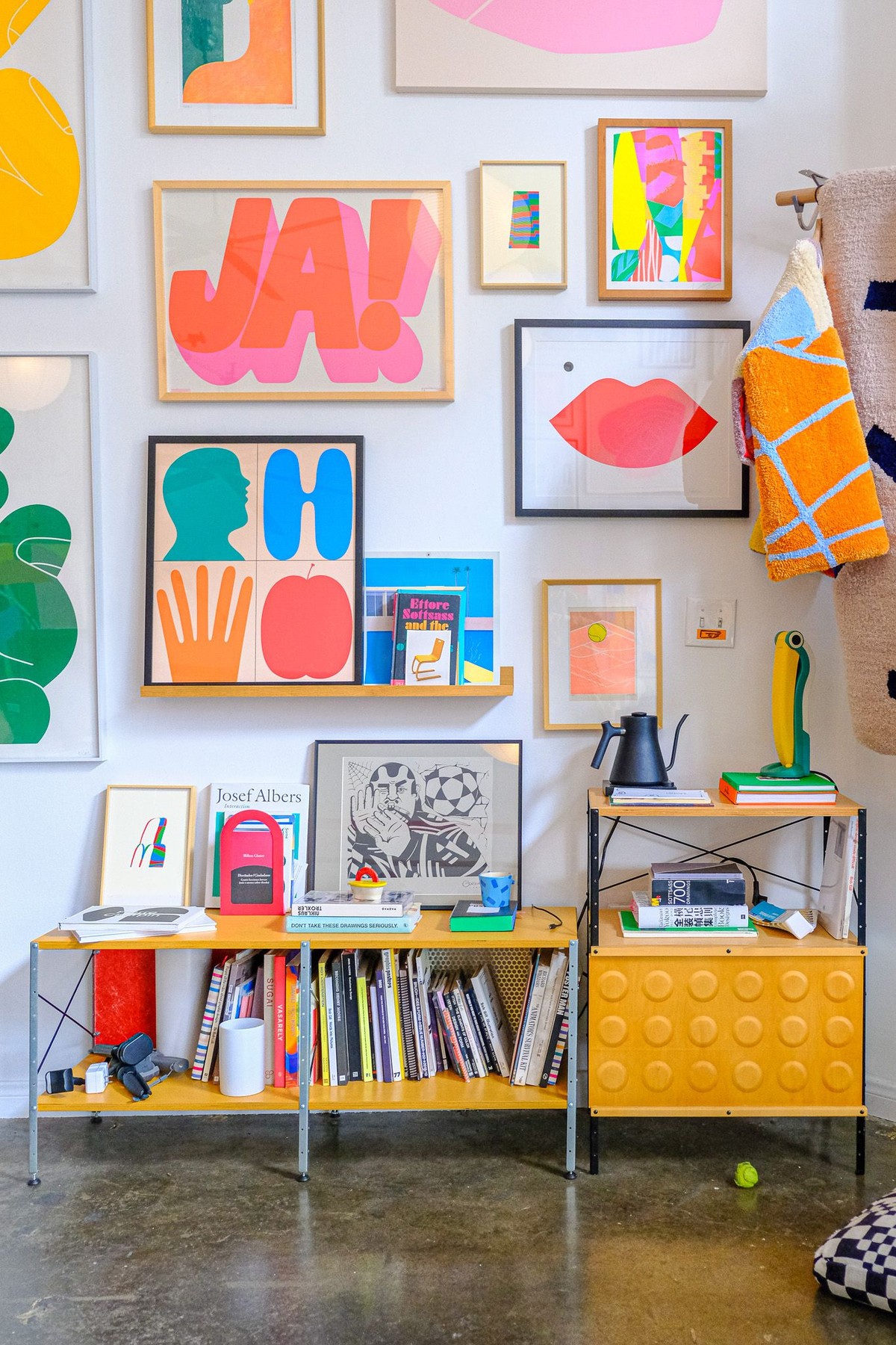 Sebastian Curi's workspace — photo 4