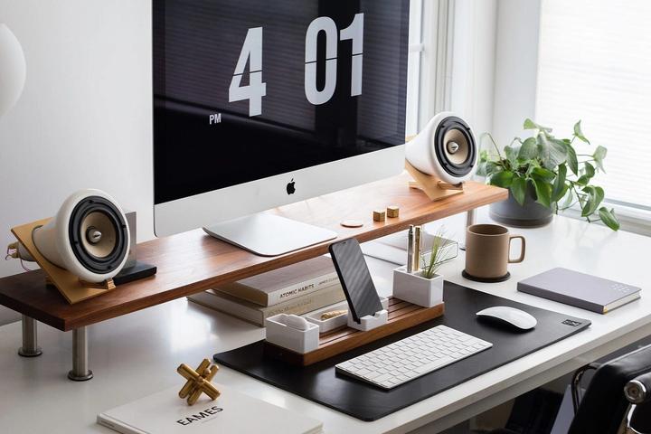 Jeff Sheldon’s workspace