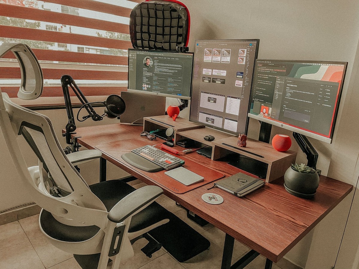 Javier Diaz's workspace
