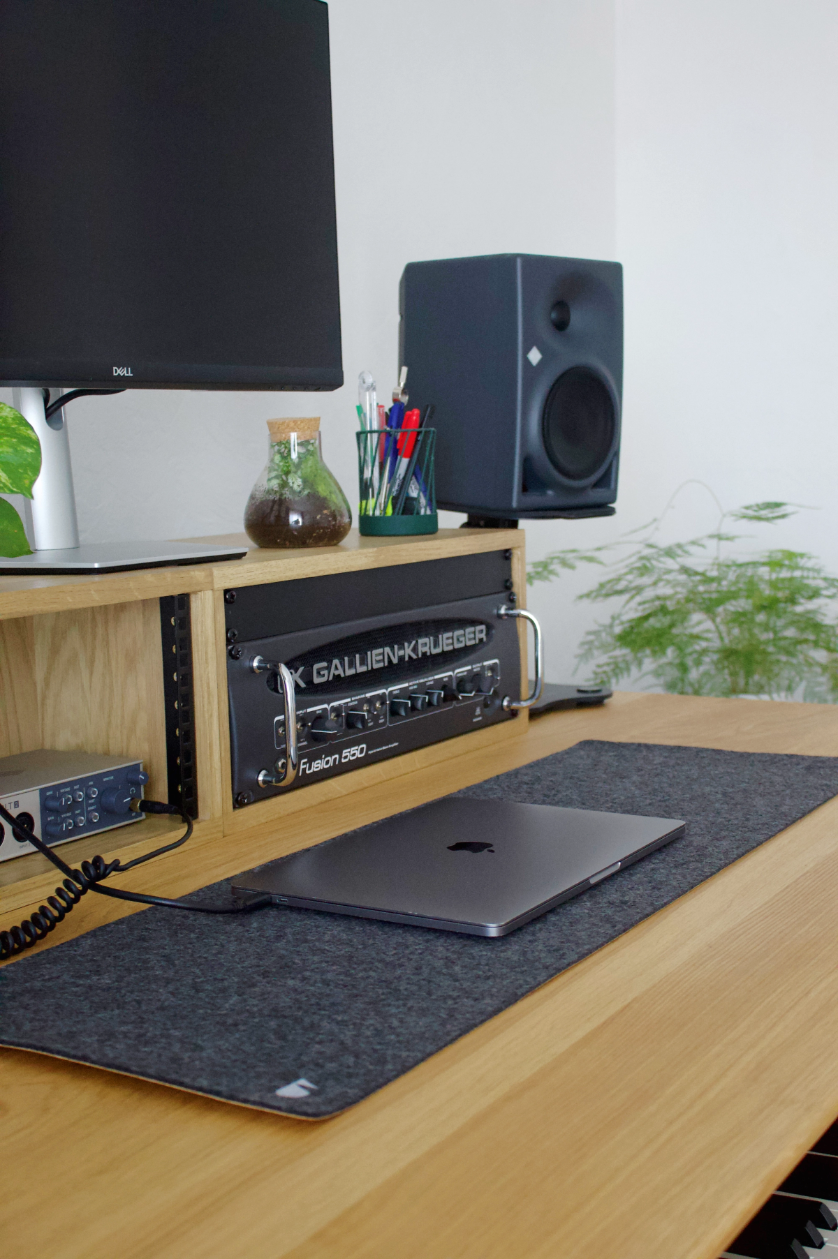 Oksana Popovichenko's workspace — photo 7