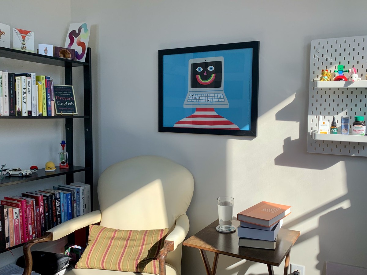 Max Musing's workspace — photo 2
