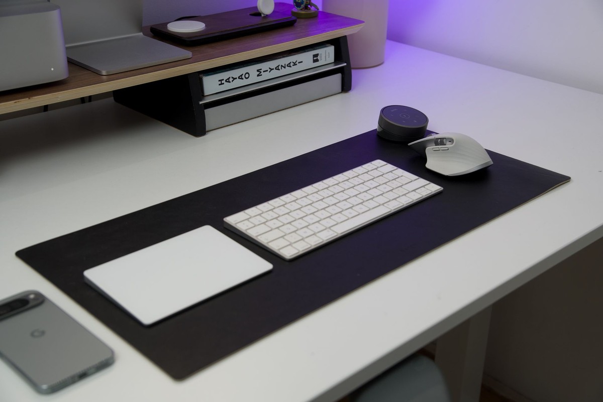 Monsieur Pixel's workspace — photo 5