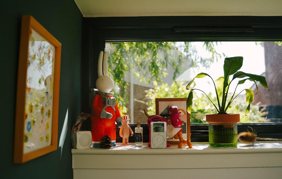Ollie Hooper's workspace — photo 7