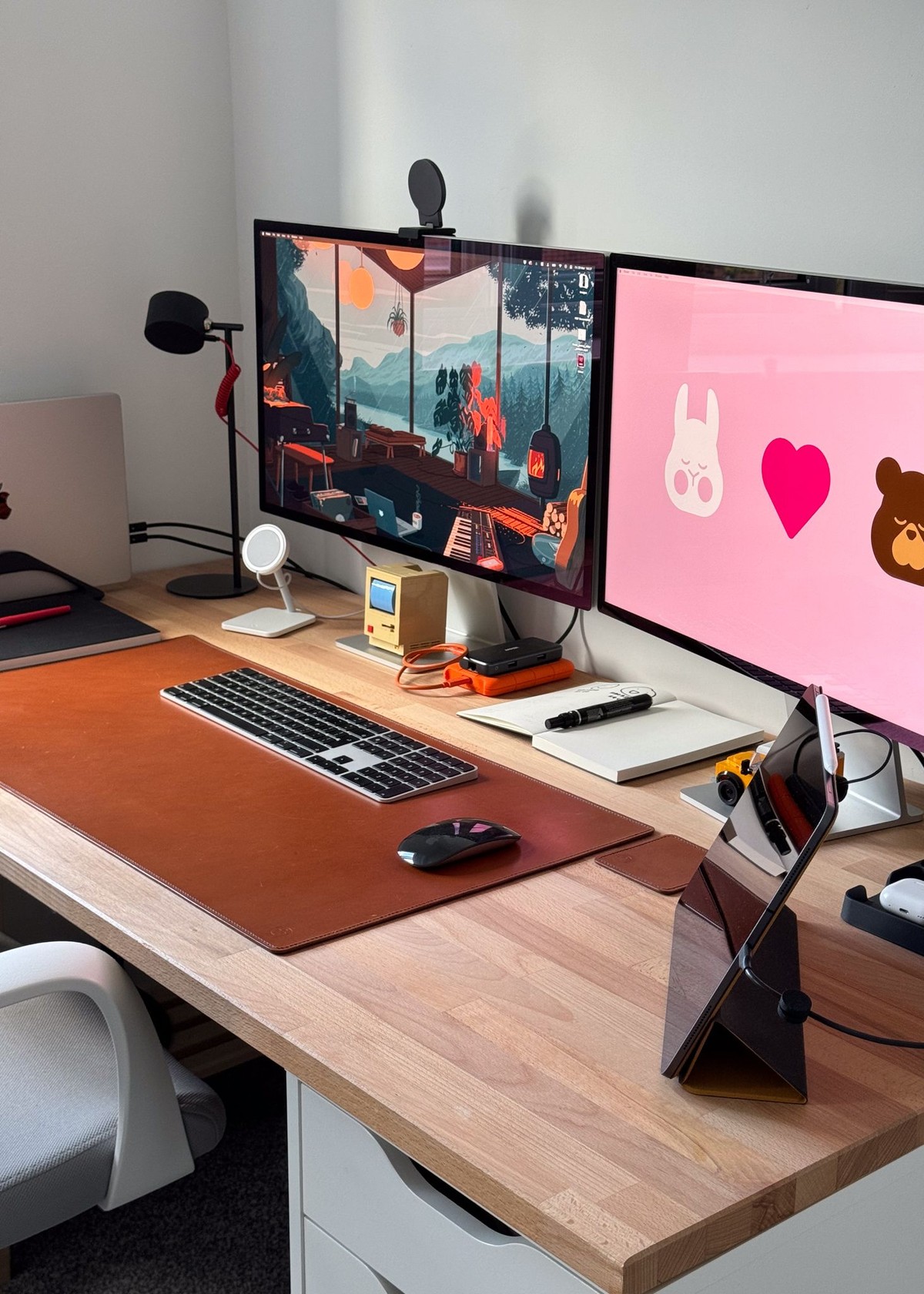 Matthew Suff's workspace — photo 2