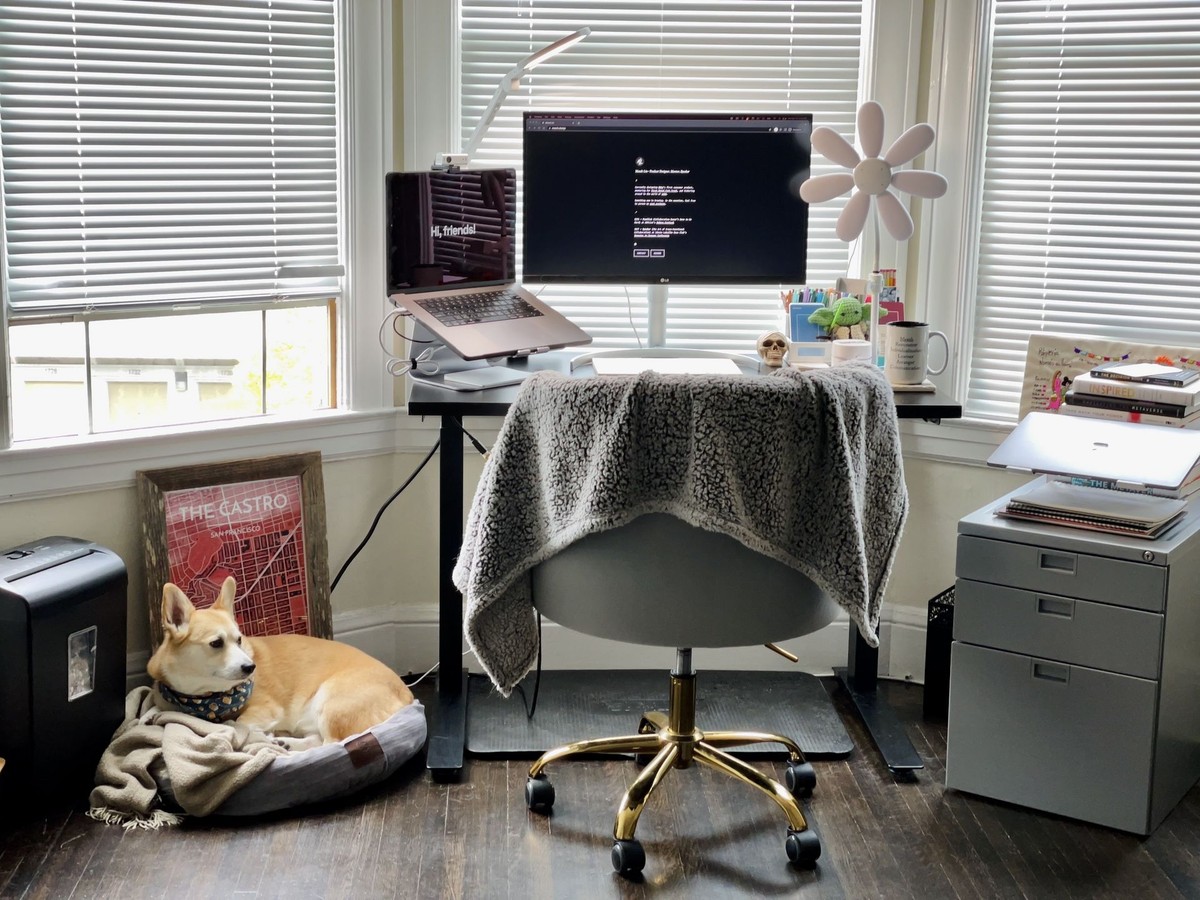 Meesh Lin's workspace — photo 2