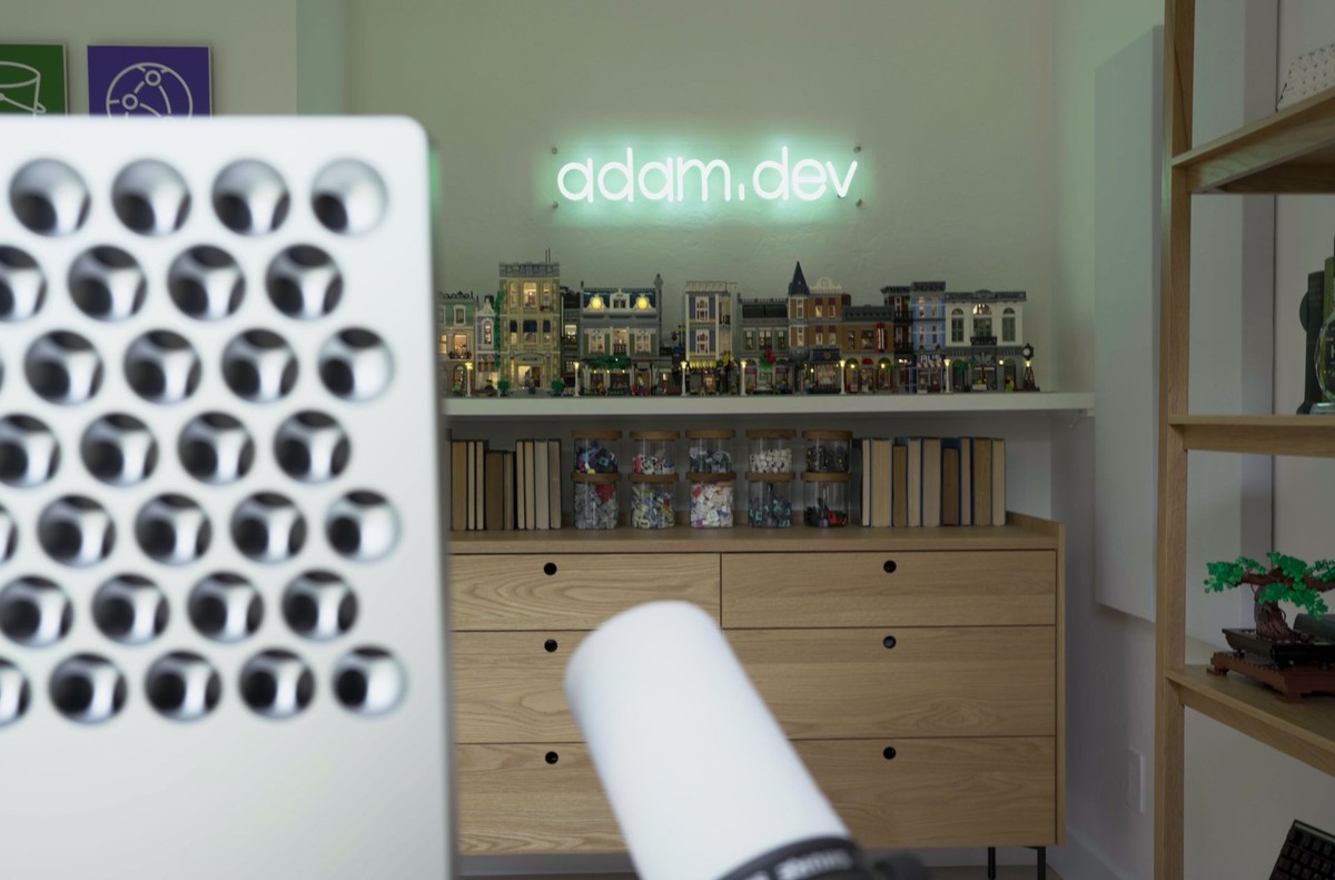 Adam Elmore's workspace — photo 6