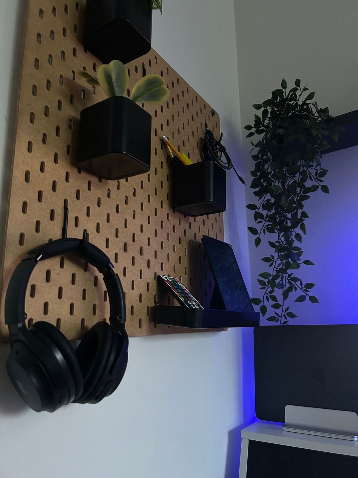 Luca Defreitas-Hansen's workspace — photo 4