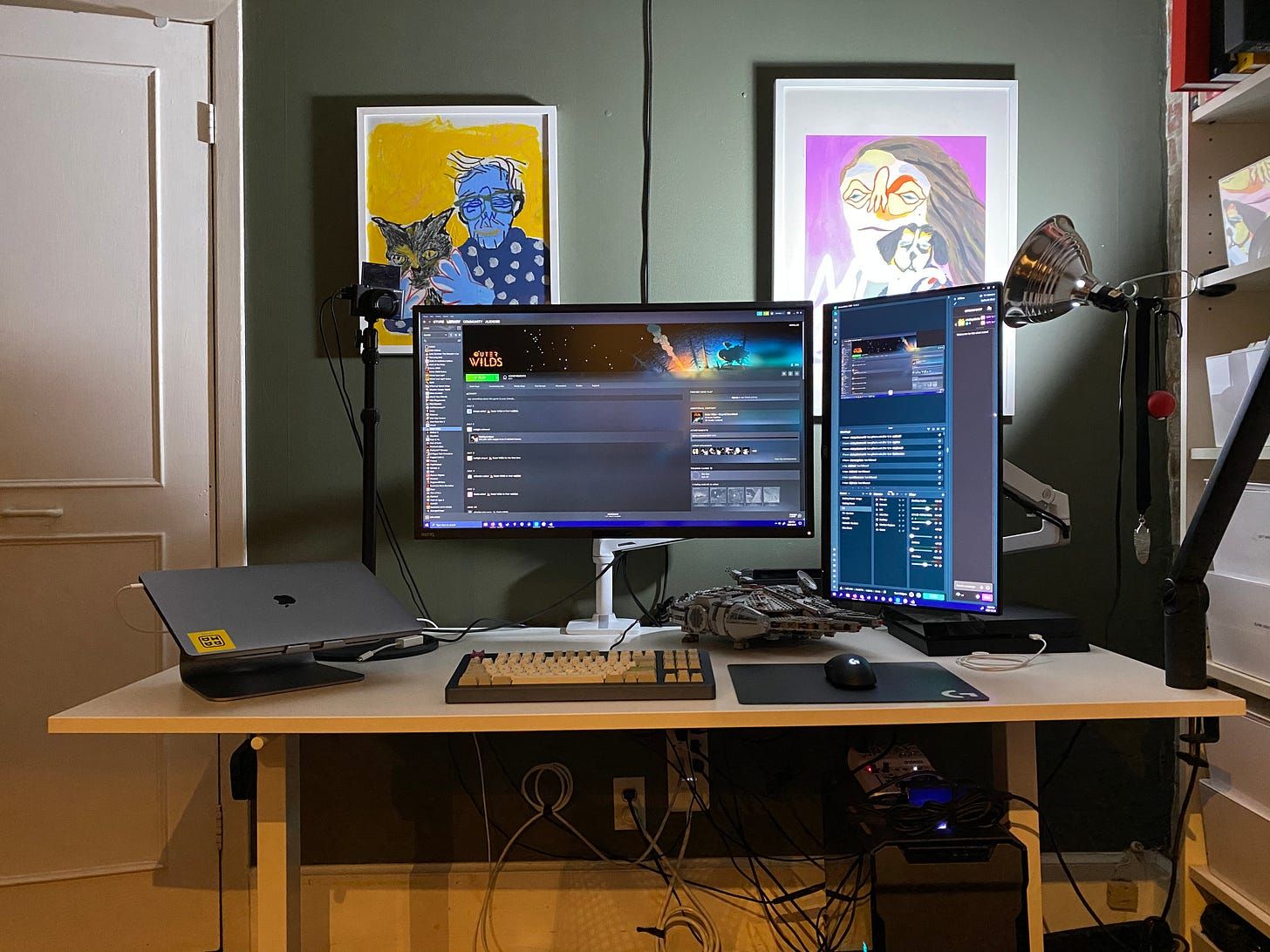 Alex Davis's workspace