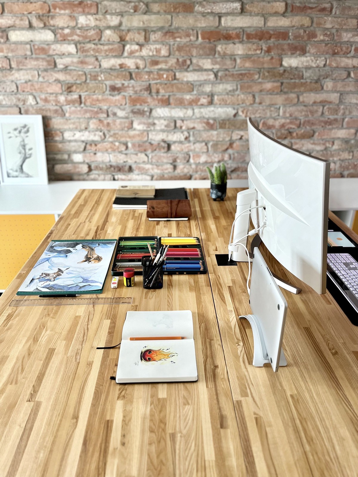 Darius Dan's workspace — photo 4
