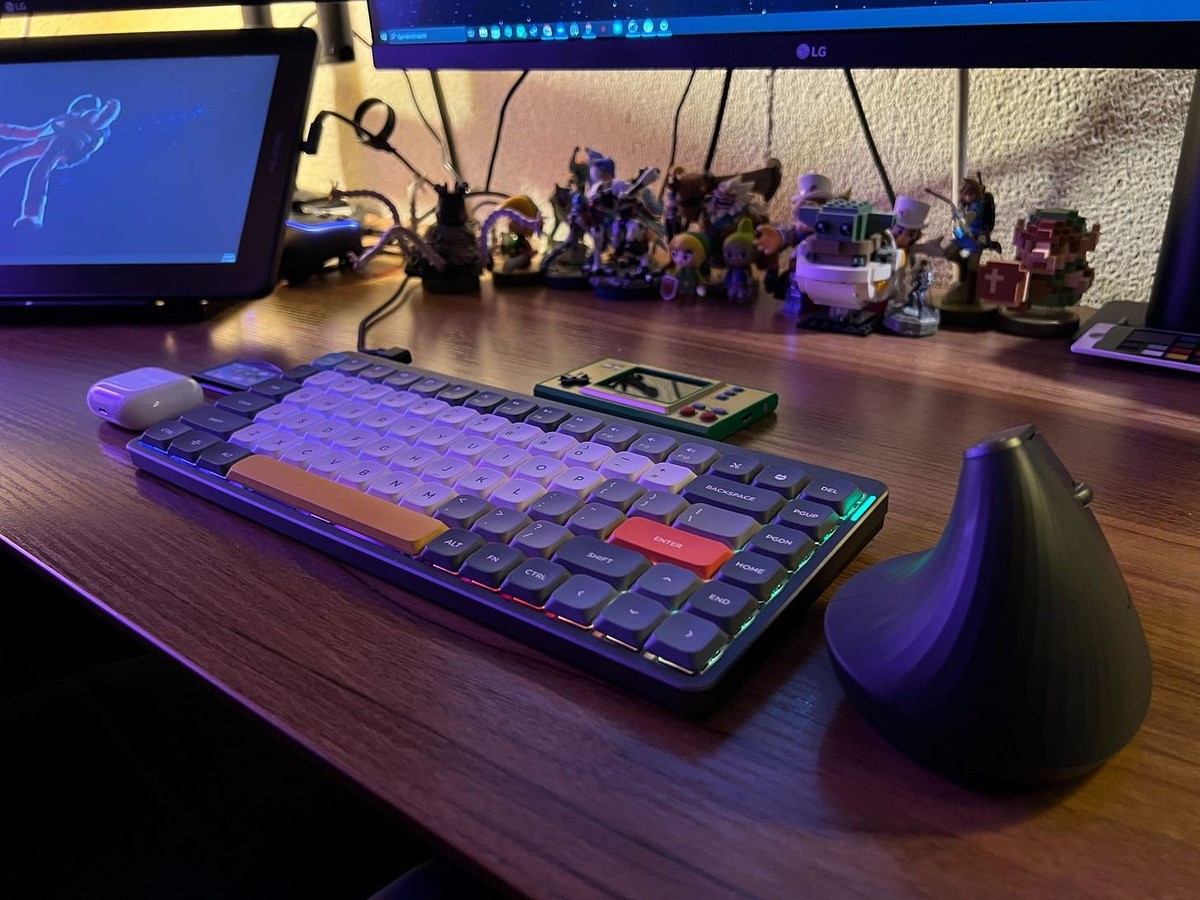 Ben Fryc's workspace — photo 5