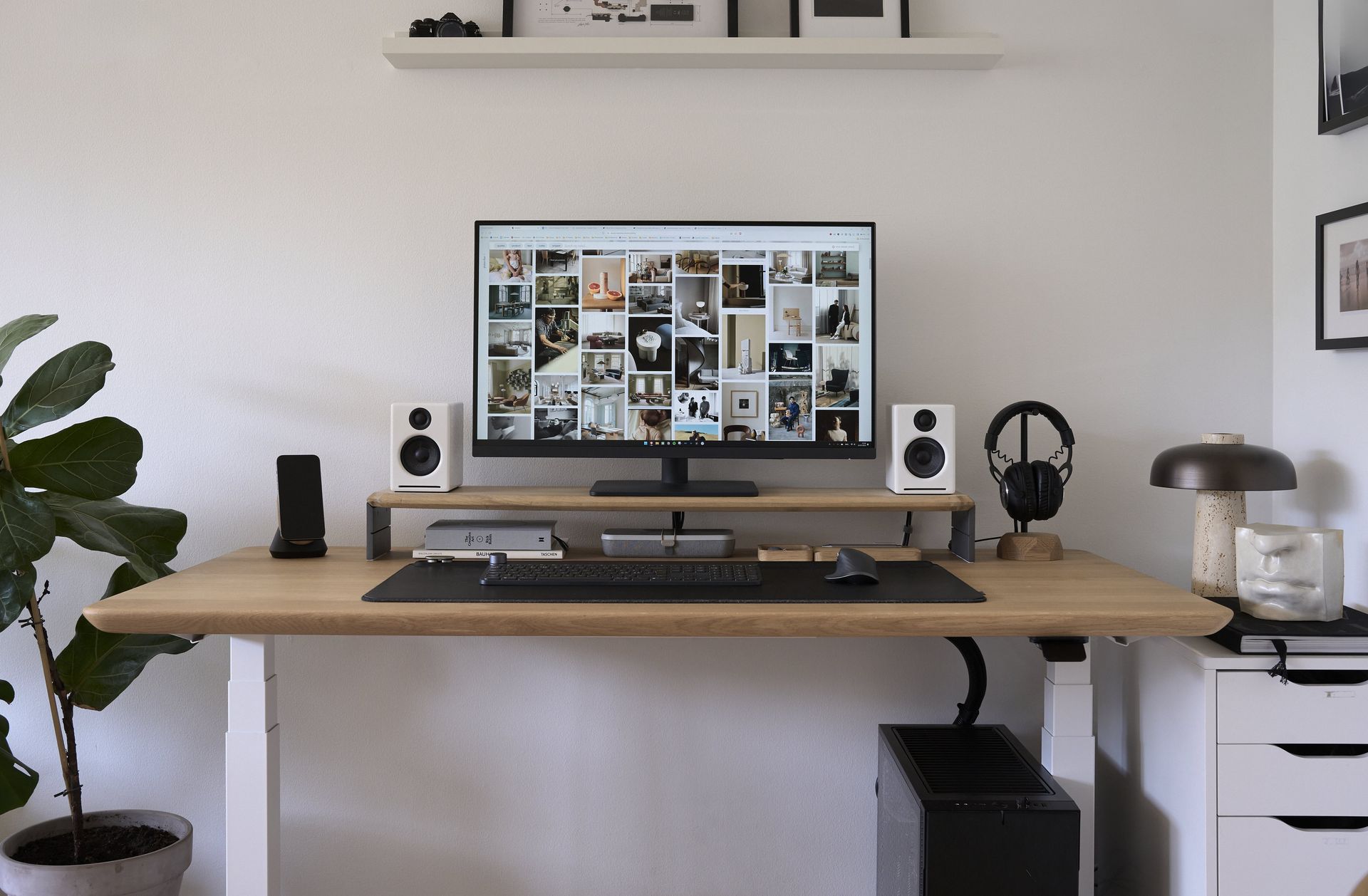 Lasse Jensen's workspace